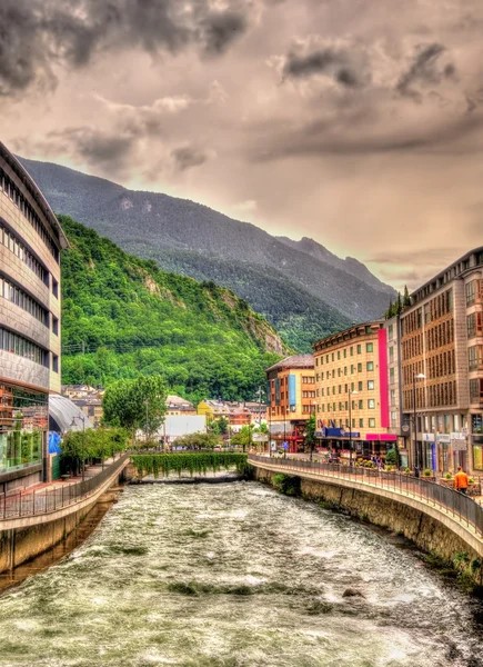 La Gran Valira qui coule en Andorre-la-Vieille — Photo