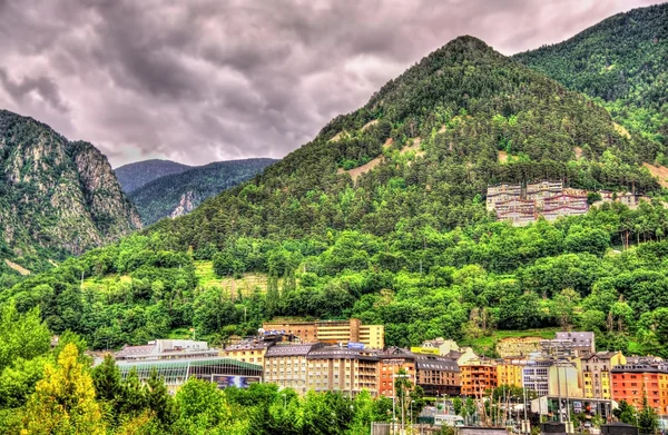 Montañas cerca de Andorra la Vella, la capital de Andorra — Foto de Stock
