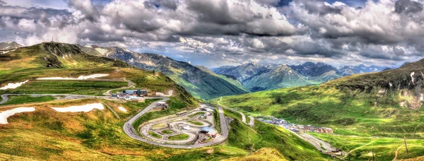 Pohled na Port d'Envalira (2408 m) horský průsmyk v Andoře — Stock fotografie