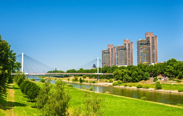 Vista do rio Neckar em Mannheim - Alemanha — Fotografia de Stock