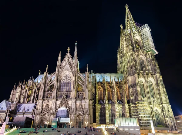 Vista noturna da Catedral de Colônia - Alemanha, Renânia do Norte-Vestefália — Fotografia de Stock
