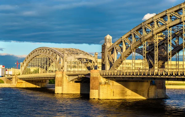 Bolsheokhtinsky Köprüsü, Saint Petersburg - Rusya — Stok fotoğraf