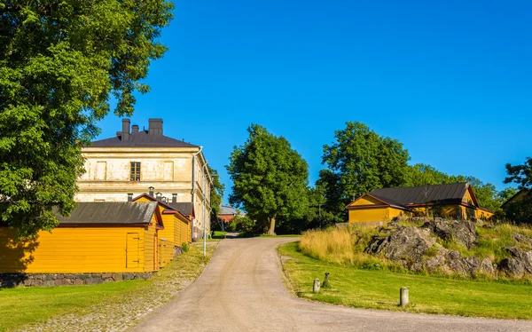 Casas en la isla de Mustasaari, Suomenlinna Helsinki, Finlandia —  Fotos de Stock