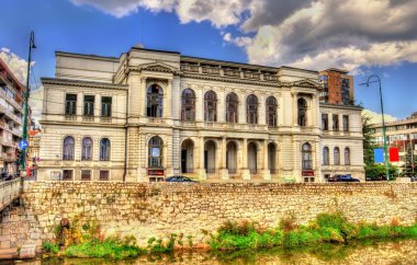 Saraybosna'da - Bosna-Hersek Ulusal Tiyatrosu