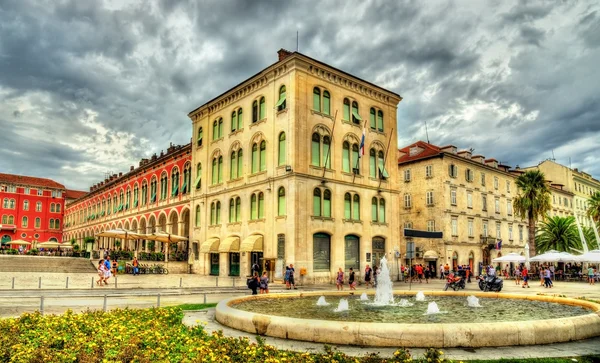 Bâtiments dans le centre historique de Split - Croatie — Photo