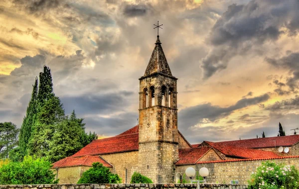 Вид на церковь в Сплите, Хорватия — стоковое фото