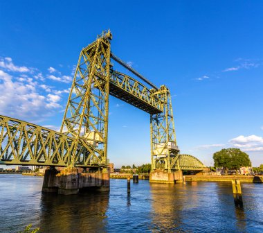 De Hef, Hollanda'nın Rotterdam - eski bir demiryolu Köprüsü