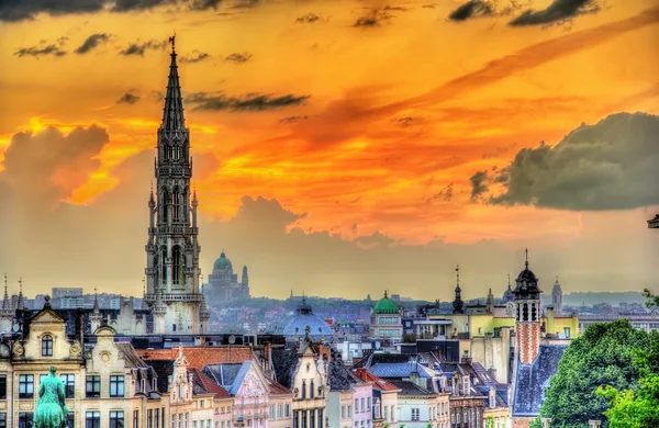 Dramatische zonsondergang over Brussel - België — Stockfoto