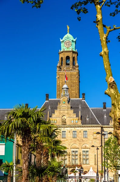 Weergave van het stadhuis van Rotterdam, Nederland — Stockfoto