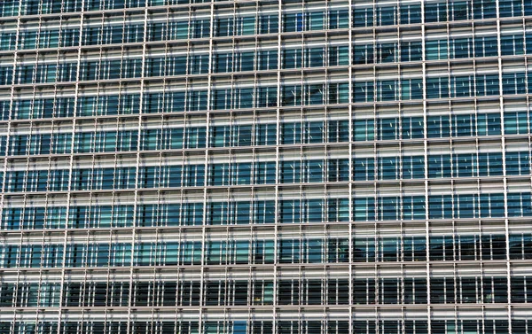 Vitrage du bâtiment du Berlaymont, siège de la Communauté européenne — Photo