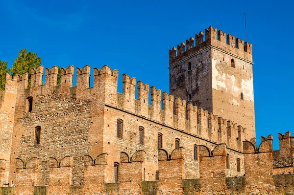 Walls of Castelvecchio fortress in Verona - Italy — Stock Photo, Image