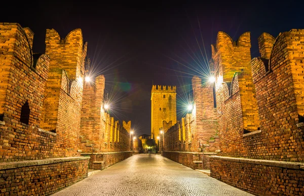 A Castelvecchio híd-Verona - Olaszország — Stock Fotó