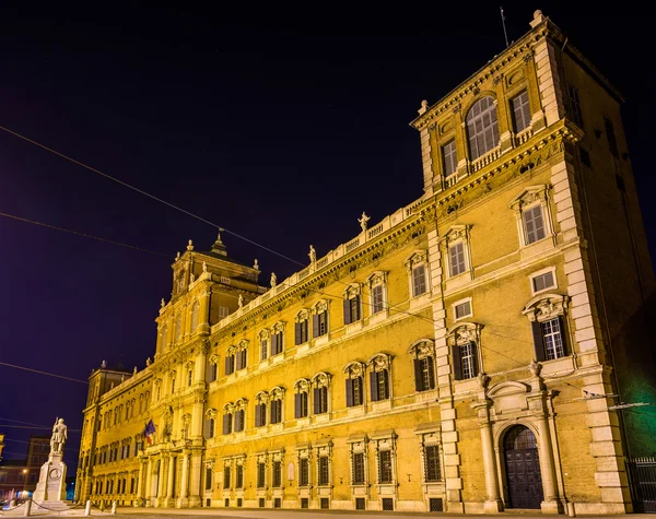 Den Ducal Palace av Modena - Italien — Stockfoto