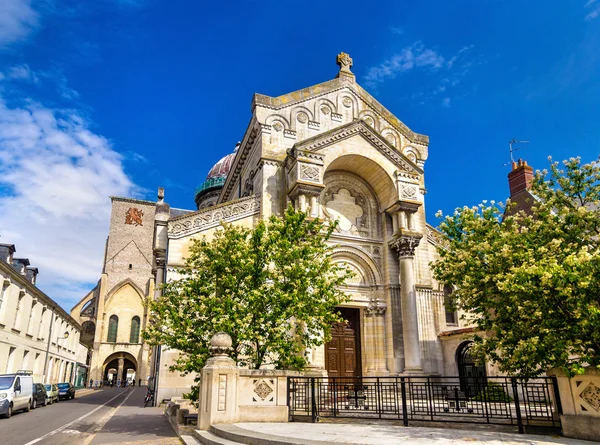 Базилика Святого Мартина в Туре - Франция — стоковое фото