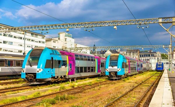 Regional express trains at Tours station - France — Stock Photo, Image