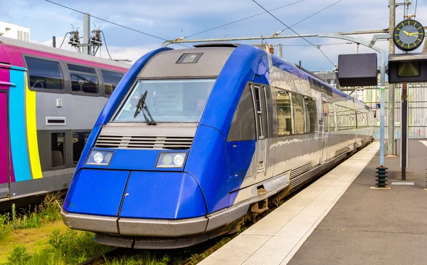 Regional express train at Tours station - France — Stock Photo, Image