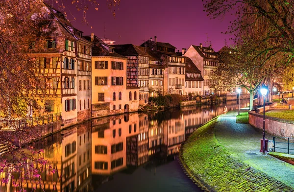 Il fiume Ill nella zona di Petite France, Strasburgo — Foto Stock