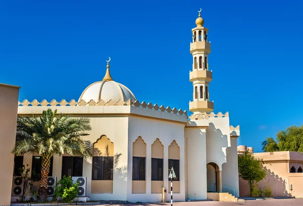 Mesquita pequena em Abu Dhabi - Emirados Árabes Unidos — Fotografia de Stock