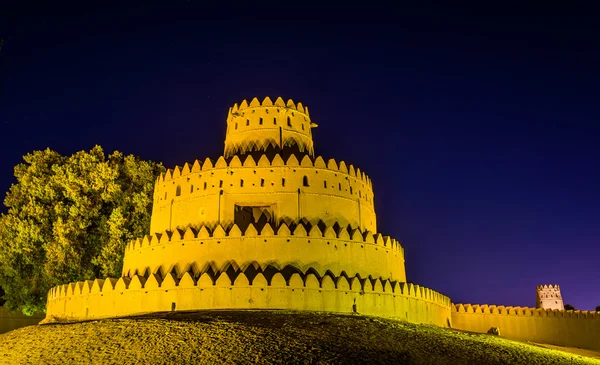 Věž z Al Jahili Fort v Al Ain, Spojené arabské emiráty — Stock fotografie