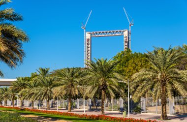 Dubai çerçeve yapım aşamasında yukarıda Zabeel Park - Birleşik Arap Emirlikleri
