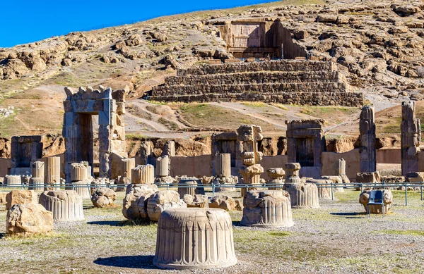 Tomb of Artaxerxes III above Persepolis - Iran — Stock Photo, Image