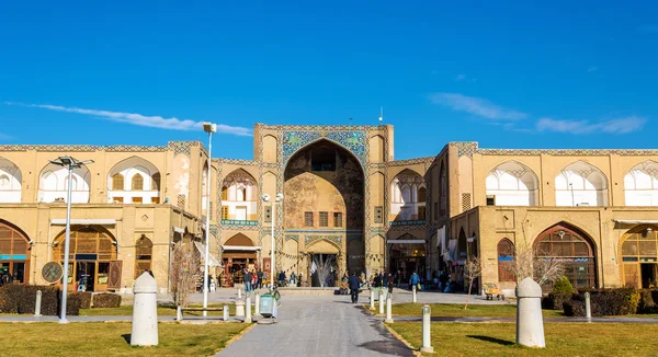Qeysarieh ポータル、イスファハーンのバザール-e Bozorg への入り口 — ストック写真