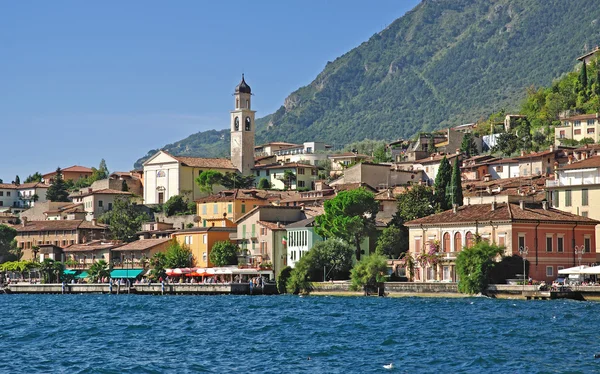 Limone sul Garda no Lago de Garda, Lagos italianos, Itália — Fotografia de Stock