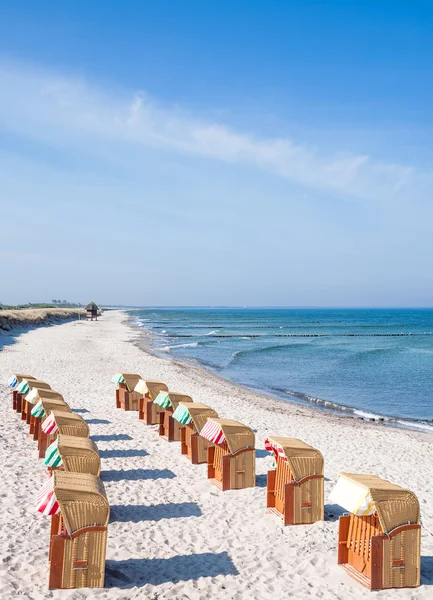 Strand, strand szék, Fischland Darss, a Balti-tenger, Mecklenburg Nyugat Pomerania, Németország — Stock Fotó