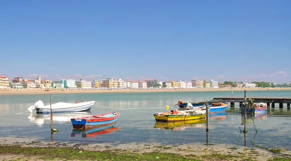 Playa de Caorle, Mar Adriático, Riviera veneciana, Italia — Foto de Stock