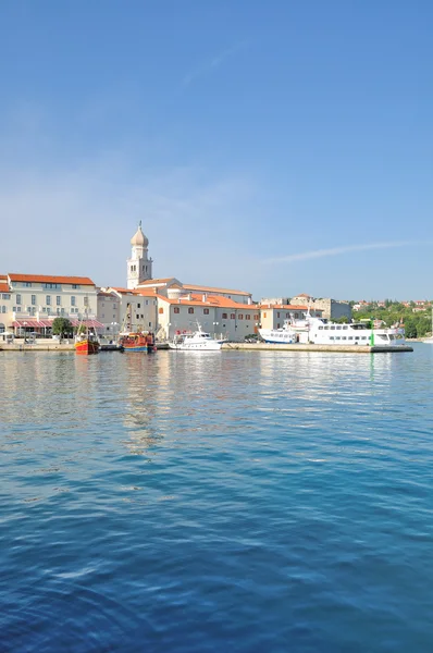 Krk Cidade na Ilha Krk, Mar Adriático, Kvarner, Mar Mediterrâneo, Croácia — Fotografia de Stock