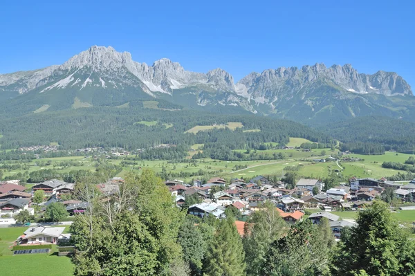 Ellmau, Montanha Kaisergebirge, Wilder Kaiser, Alpes, Tirol, Áustria — Fotografia de Stock
