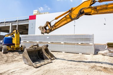 Tarak onun kova değiştirir.