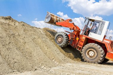 Buldozer, ön yükleyici görünümü