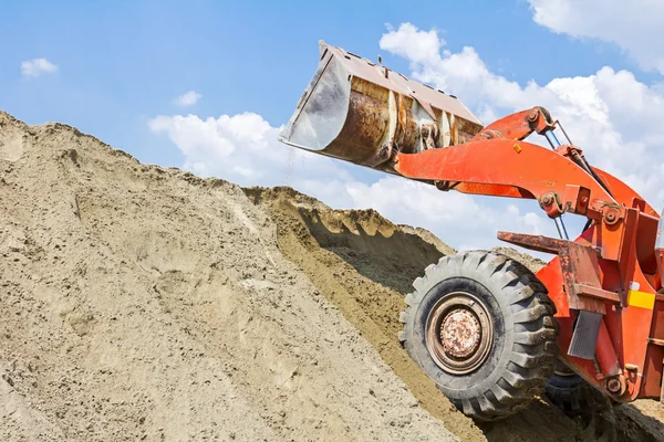 Buldozer, pohled na přední nakladač — Stock fotografie