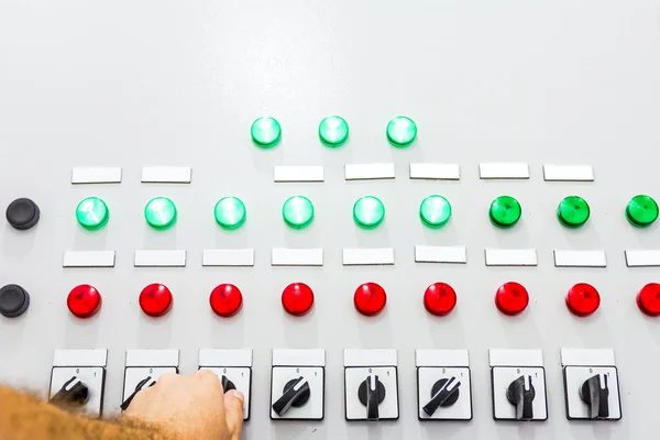 Interruptor ligado e desligado, botão de comutação manual — Fotografia de Stock
