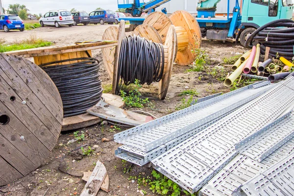 Material de almacenamiento improvisado al aire libre —  Fotos de Stock