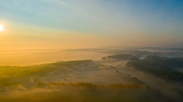Вид Воздуха Утренний Туман Медленно Плывущий Пар Пар Перед Лесом — стоковое фото