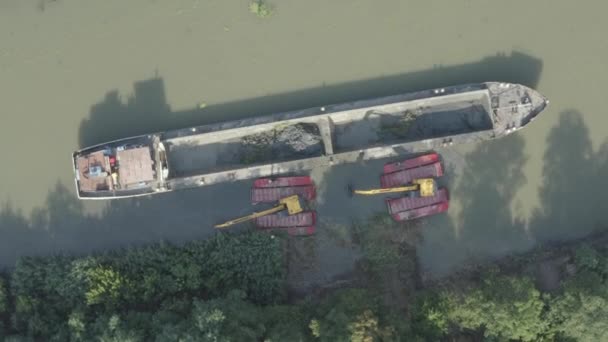 Acima Vista Cima Circulando Dragagem Escavadeira Dragagem Trabalhando Rio Canal — Vídeo de Stock