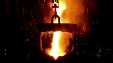 Erimiş çelik dökme