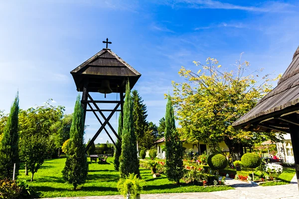 Старая деревянная колокольня — стоковое фото