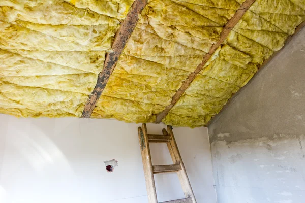 Roof insulation — Stock Photo, Image