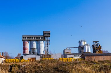 Eski beton silo