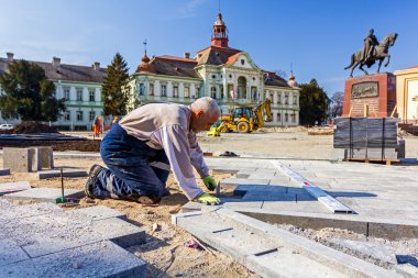 iş yerinde döşeme