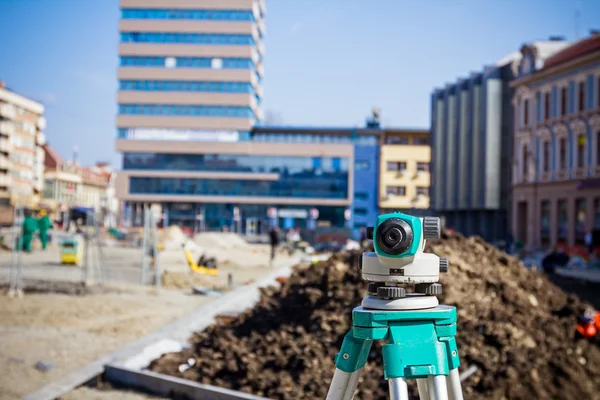 Granskande utrustning till infrastruktur byggprojekt — Stockfoto