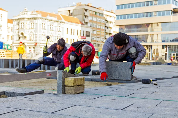iş yerinde döşeme