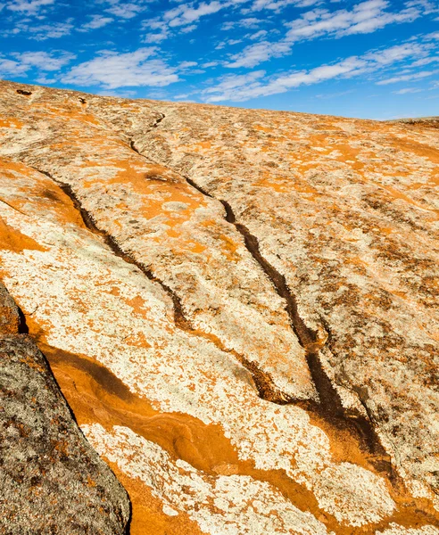 Pildappa 岩石是独特的粉红色 Inselberg 位于明尼帕东北 公里处 它是形成二 — 图库照片