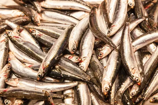 Pequeno Prata Peixe Ásia Mercado — Fotografia de Stock