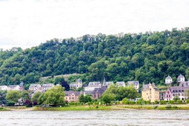 Kültürel ve tarihsel olarak kıtanın en büyük nehirlerinden biri ve dünyanın en önemli endüstriyel ulaşım arterleri arasında yer alıyor..