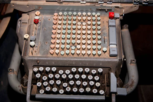 vintage adding machine can also type