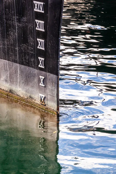 Línea Agua Proa Barco Indica Nivel Carga — Foto de Stock